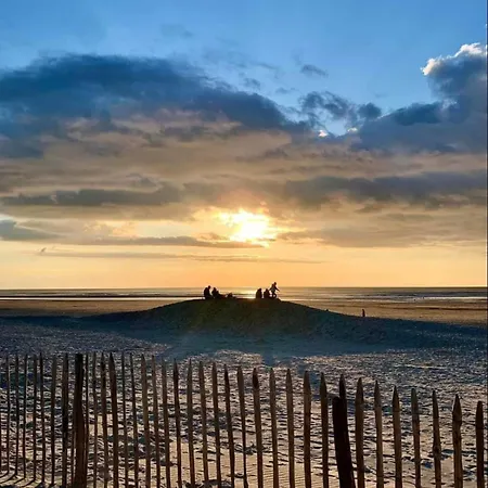 Bright House With Terrace And Garden Vakantiehuis